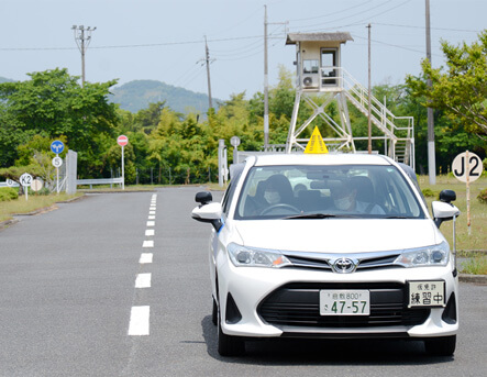 車内での教習の様子